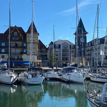 Apartament Port Royal Yourhosthelper