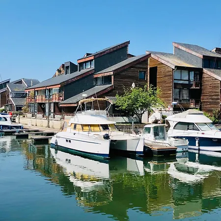 Port Royal Yourhosthelper *