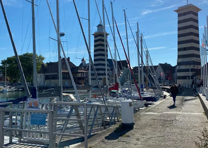 Port Royal Yourhosthelper *