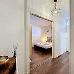 Port Royal Yourhosthelper Deauville